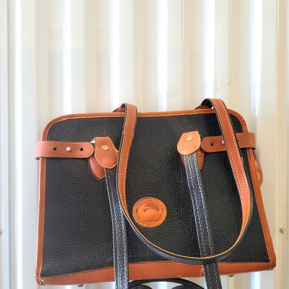 Dooney & Bourke Bags Vintage 9s Dooney Bourke Blacktan Laptop